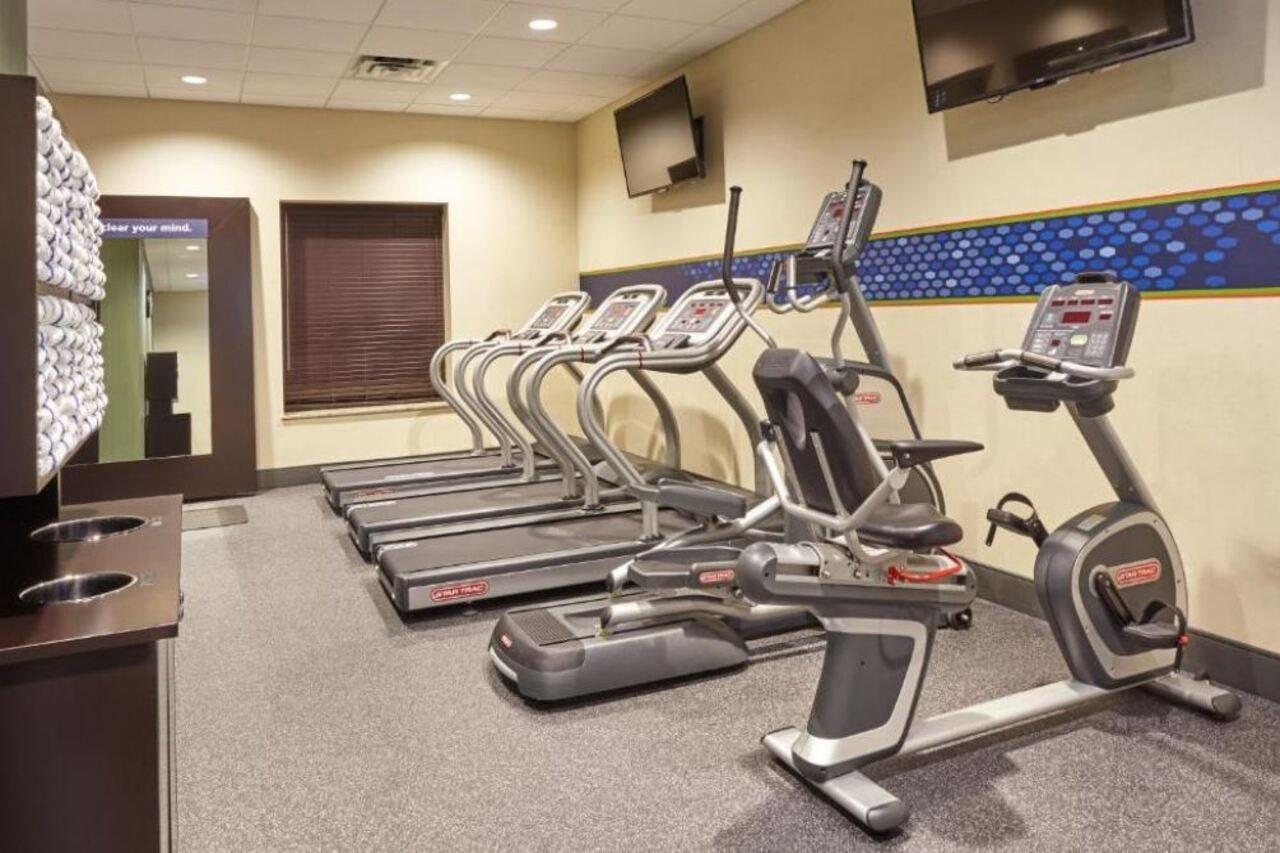 Hampton Inn & Suites Milwaukee/Franklin Franklin  Extérieur photo