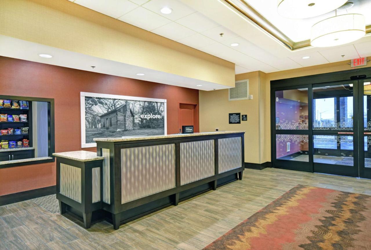 Hampton Inn & Suites Milwaukee/Franklin Franklin  Extérieur photo