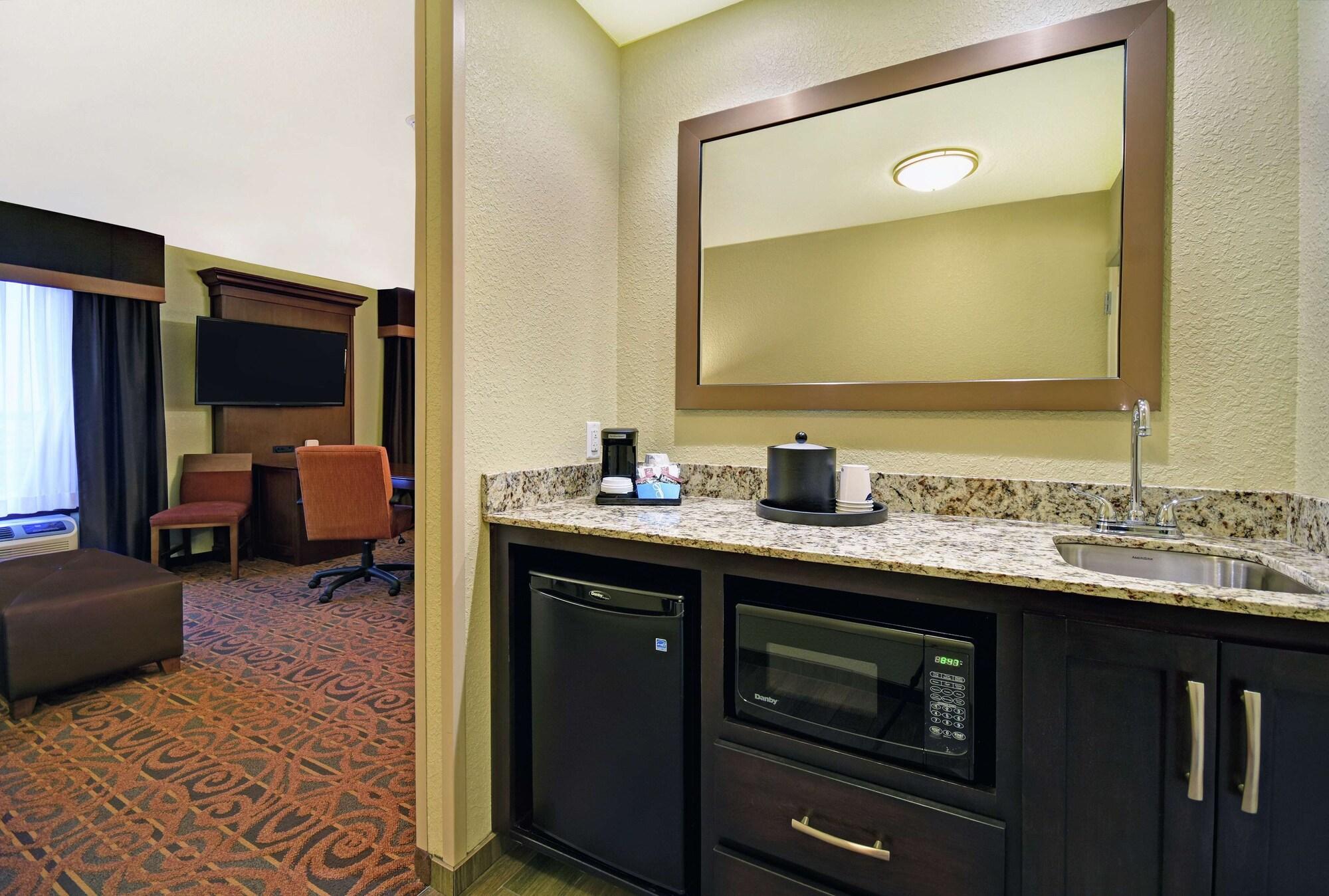 Hampton Inn & Suites Milwaukee/Franklin Franklin  Extérieur photo